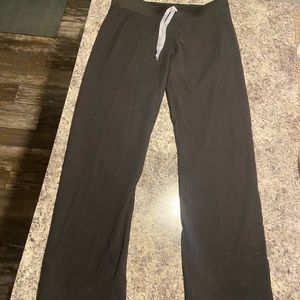 Woman’s Livingston scrub pants